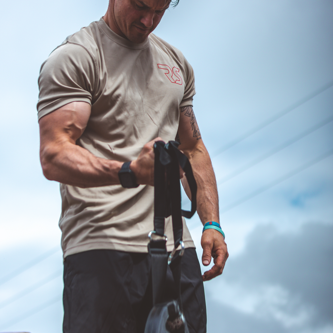 High Rep Low Weight Workout Plan: Does It Work to Build Strength?