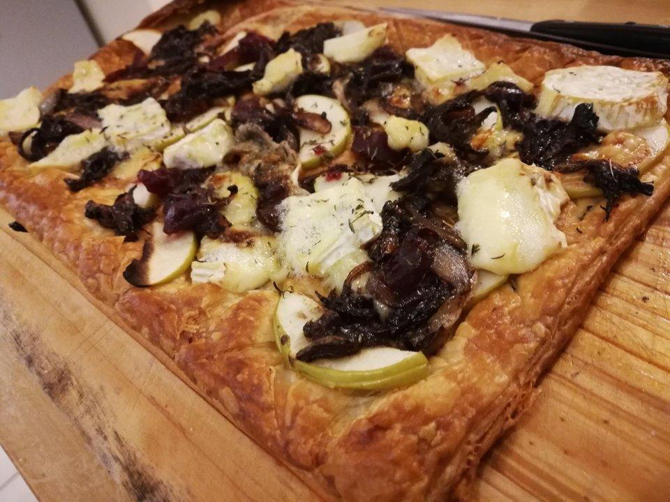 Caramelised balsamic onions, sun dried tomato, cranberry, apple and Brie Tart - Fitness Health 