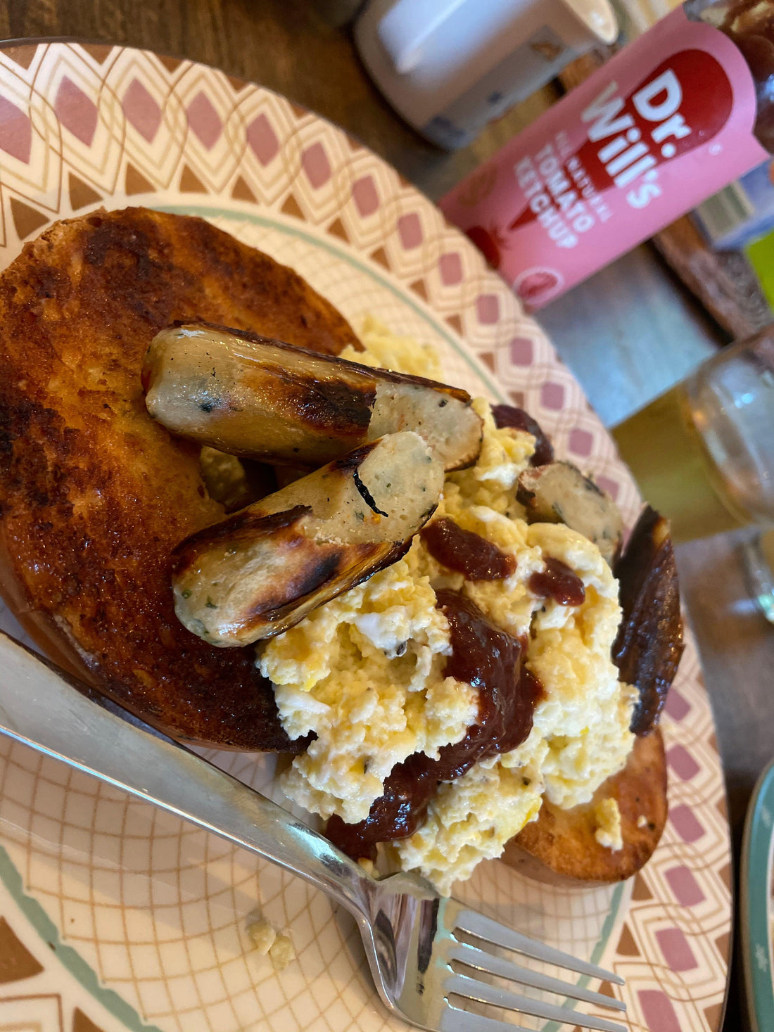 Scrambled egg on bagel with heck veggie sausages - Fitness Health 