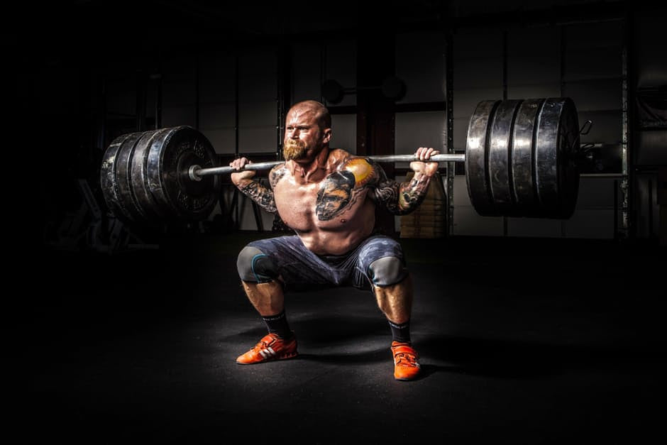 Weight lifting for Strength training and Hypertrophy. - Fitness Health 